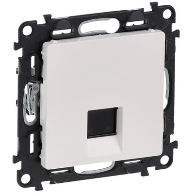Legrand 753142-60 Valena Life fehér 1xRJ45 Cat. 6 UTP csatlakozóaljzat
