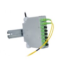 KE-Line kalapsínre rögzíthető 8xSC, LC duplex, LSH (E2000) toldó számára üres optikai rendező KE-Line kalapsínre rögzíthető 8xSC, LC duplex, LSH (E2000) toldó számára üres optikai rendező