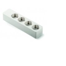 FAMATEL 2524 /hosszanti/ fehér 16A-250V négyes földelt szerelhető elosztó FAMATEL 2524 /hosszanti/ fehér 16A-250V négyes földelt szerelhető elosztó
