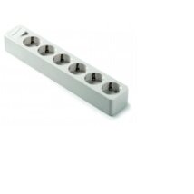 FAMATEL 2508 kapcsolóval fehér 16A-250V hatos földelt szerelhető elosztó