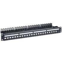 Legrand 632850 Linkeo C 19"/1U üres patch panel 24 db Keystone jack fogadására, fém kábeltartóval