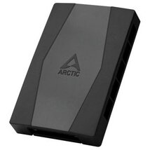 ARCTIC COOLING Case Fan Hub, 10 Portos PWM Ventilátorhub SATA tápellátással