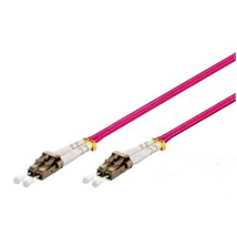 Duplex patch kábel 4 x LC/UPC csatlakozóval, 3mm duplex core 50/125 OM4 LSZH, 1 Duplex patch kábel 4 x LC/UPC csatlakozóval, 3mm duplex core 50/125 OM4 LSZH, 1